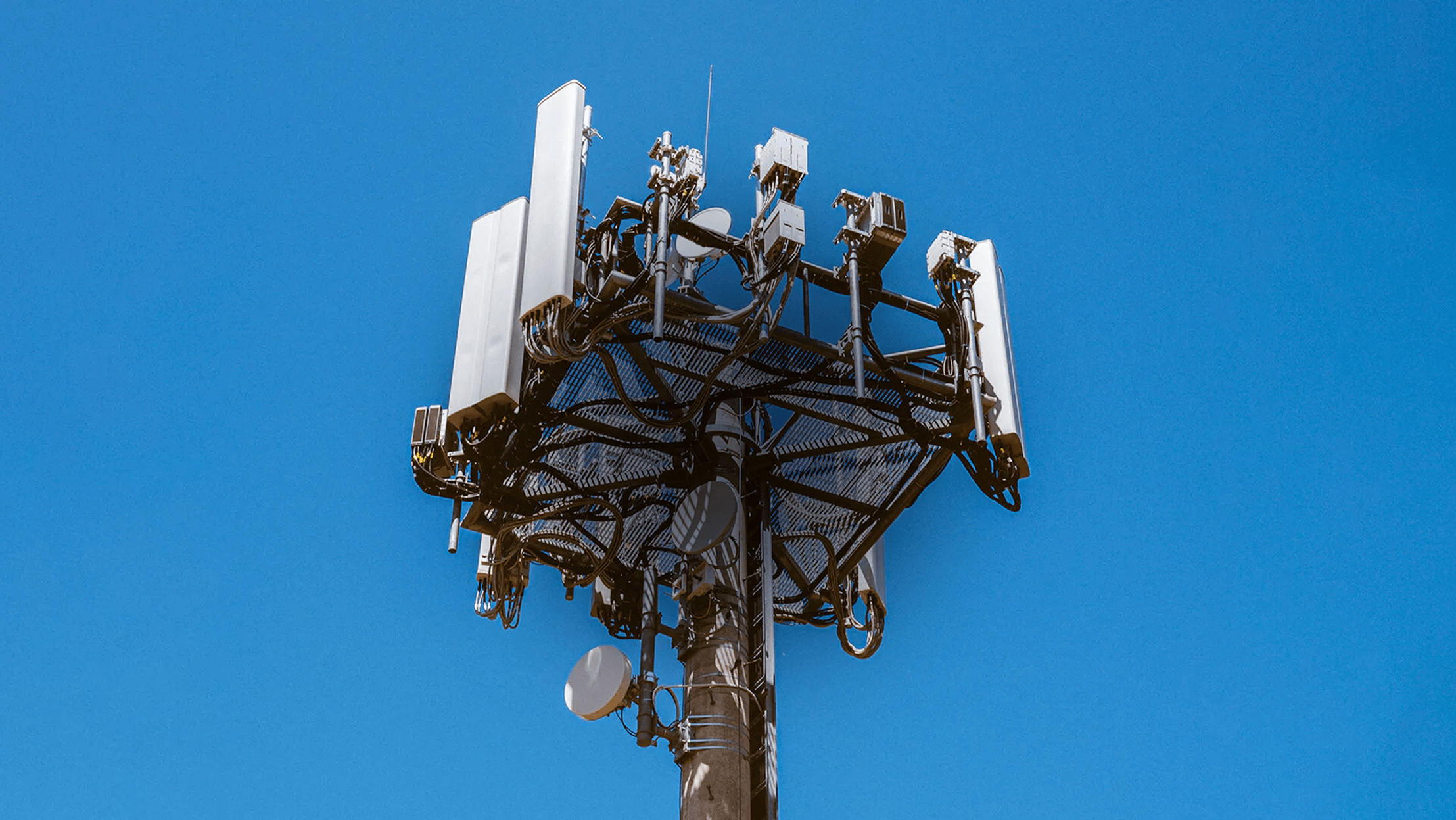 Torre de telecomunicaciones a batería